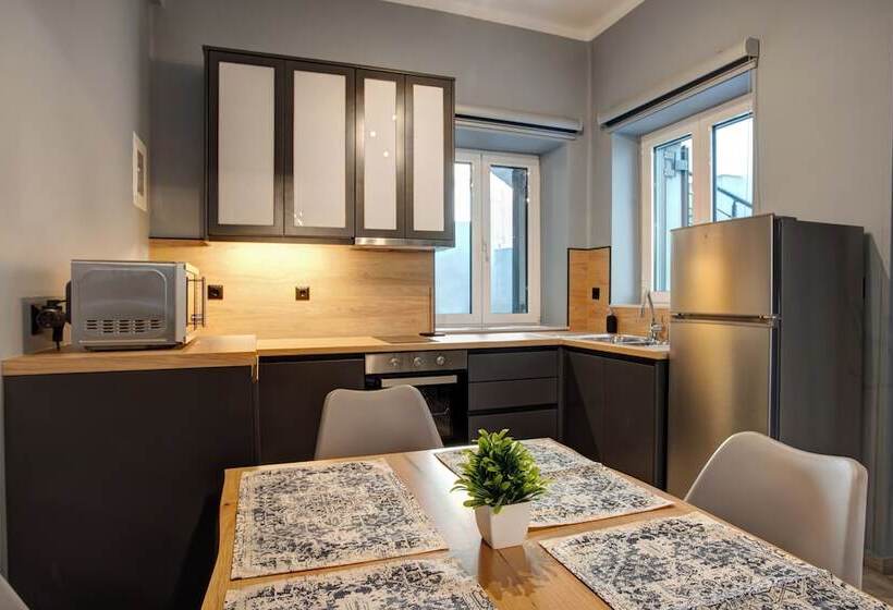 פנסיון Agora Apartments