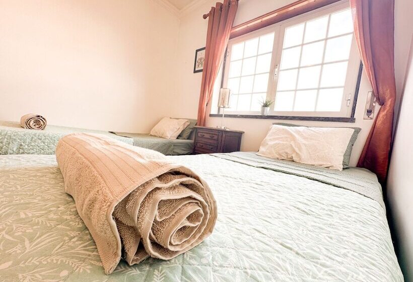 פנסיון Room In Guest Room   Room For A Couple Or 2 People Travelling Together