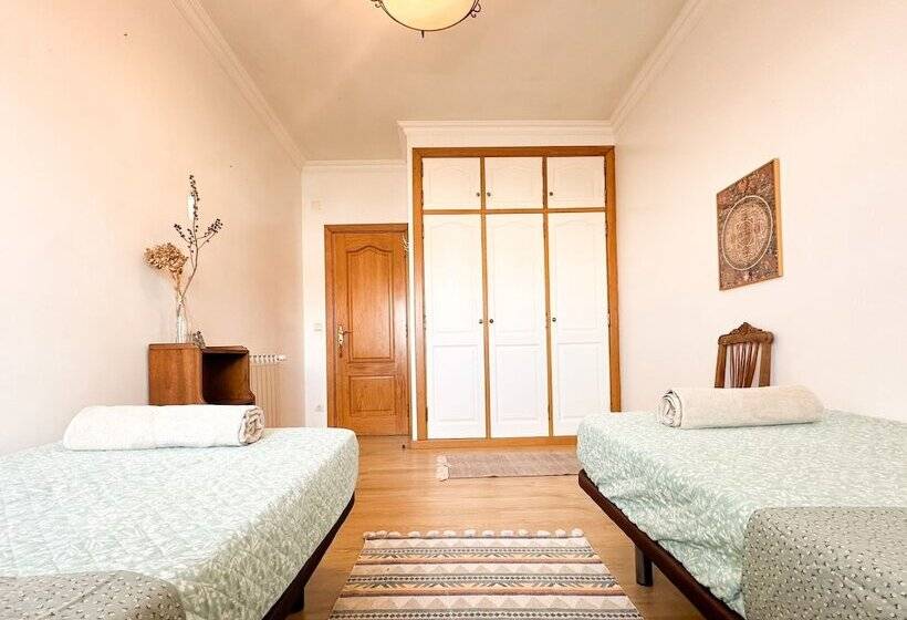 פנסיון Room In Guest Room   Room For A Couple Or 2 People Travelling Together