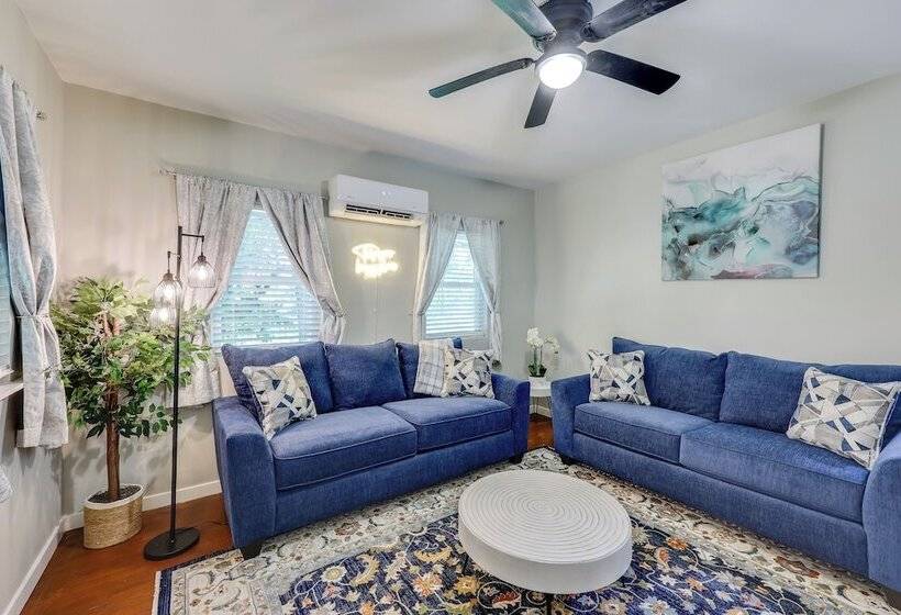 Pet Friendly Home, Near Hot Springs National Park!