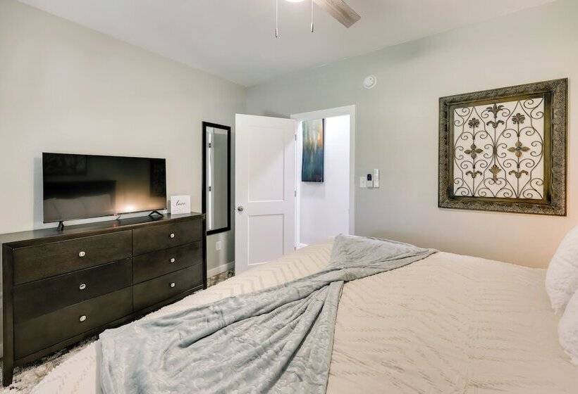 Pet Friendly Home, Near Hot Springs National Park!