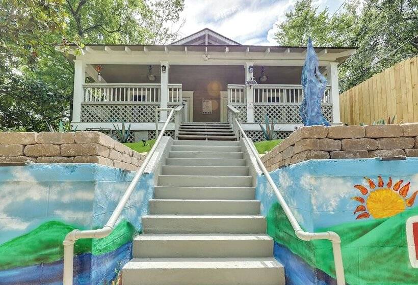 Pet Friendly Home, Near Hot Springs National Park!