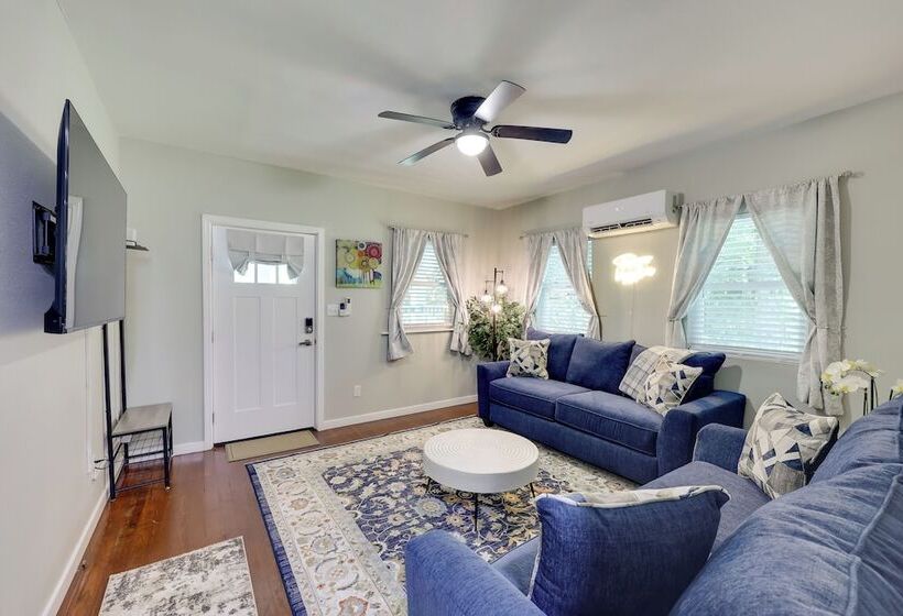 Pet Friendly Home, Near Hot Springs National Park!