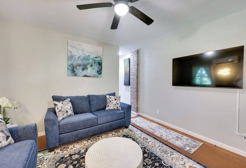 Pet Friendly Home, Near Hot Springs National Park!