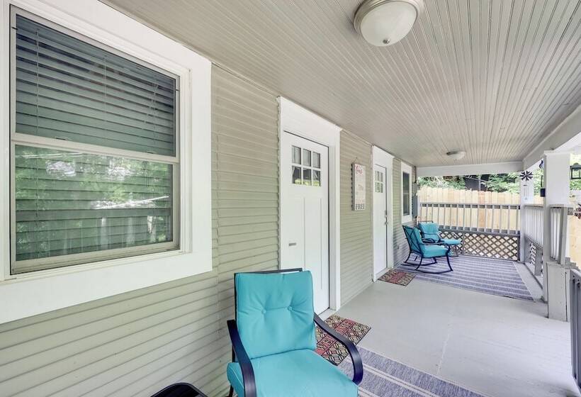Pet Friendly Home, Near Hot Springs National Park!