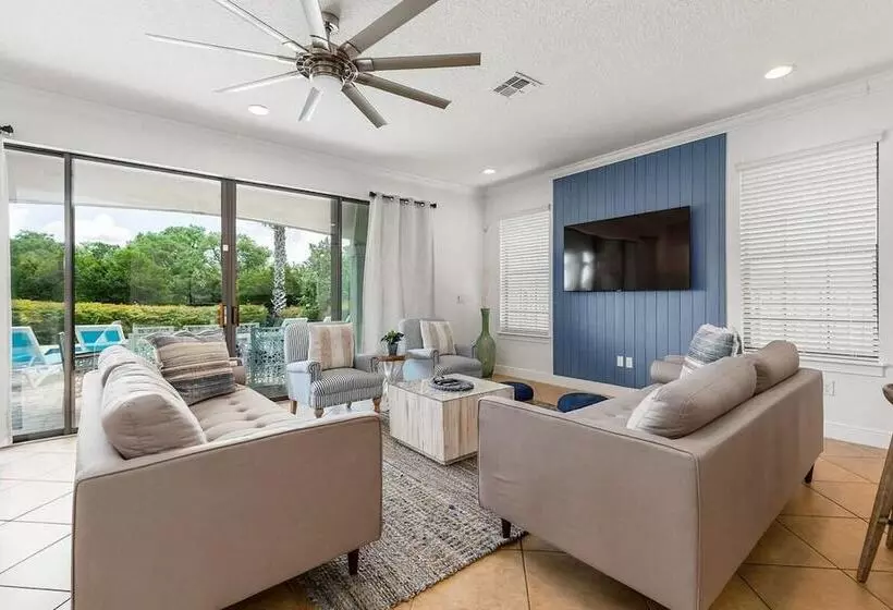 Residenssi Castle Pines Court Retreat