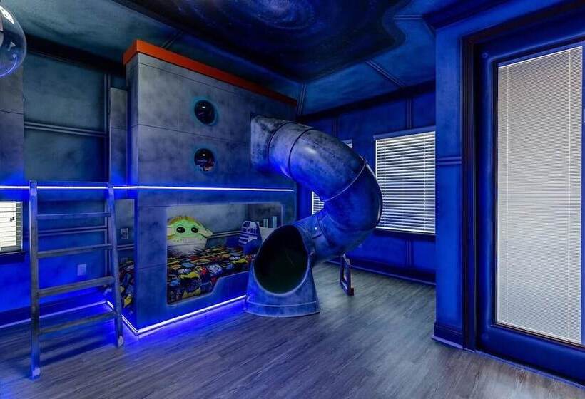 레지던스 Castle Pines Court Retreat