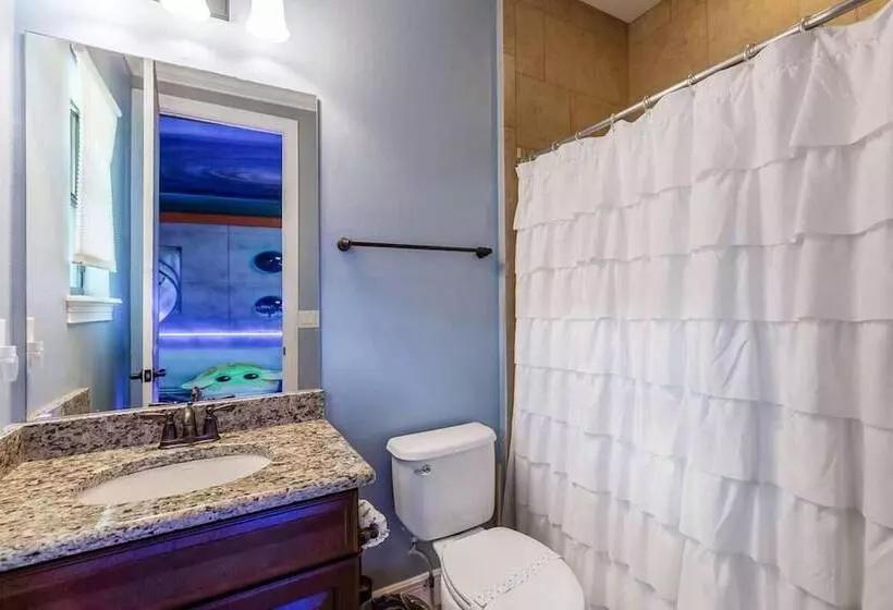 Residenssi Castle Pines Court Retreat