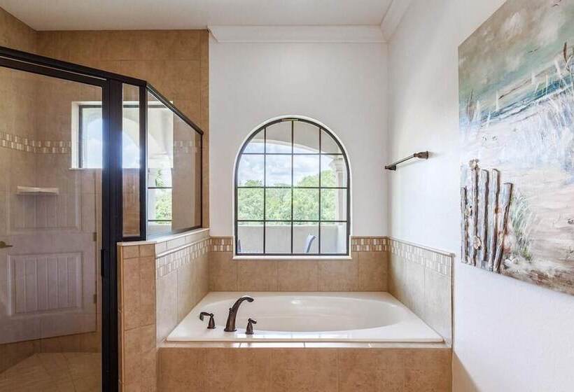 레지던스 Castle Pines Court Retreat