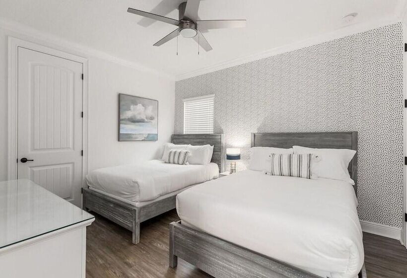 레지던스 Castle Pines Court Retreat