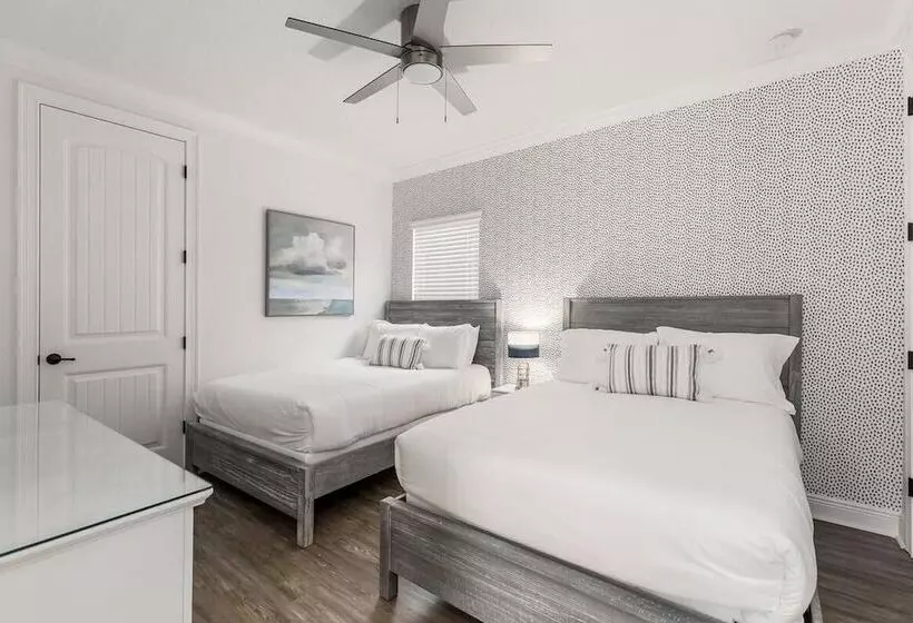 Residenssi Castle Pines Court Retreat