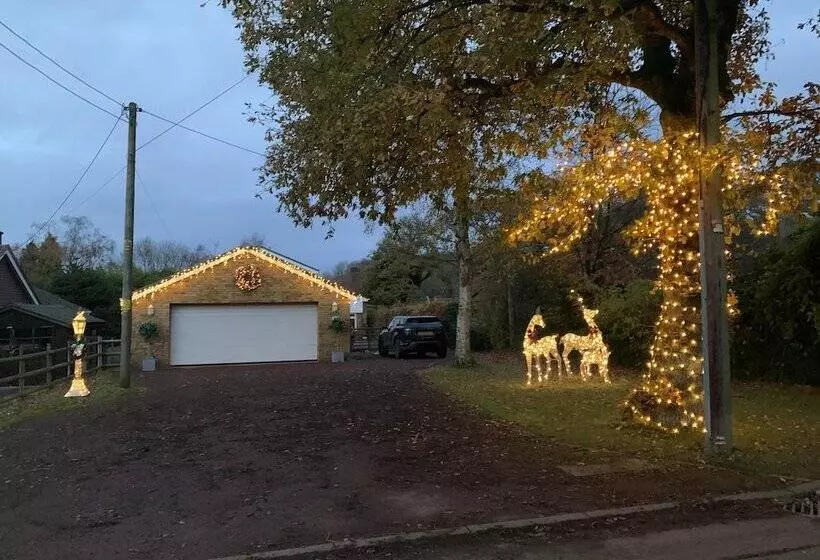レジデンス Tranquil Retreat At Oak Lodge   Swimming Pool