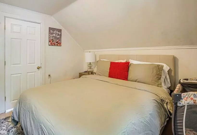 Saratoga Springs Home Near Downtown & Casino!