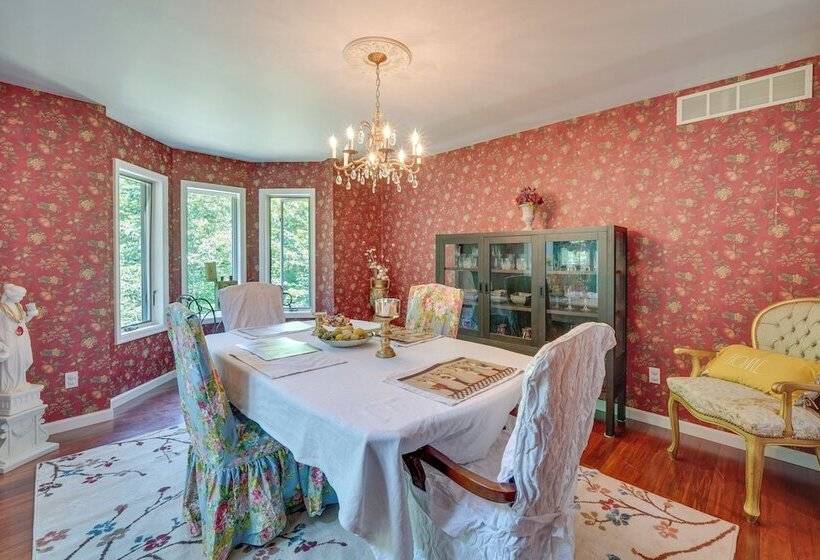 Porch & Fire Pit: Shawnee On Delaware Home!