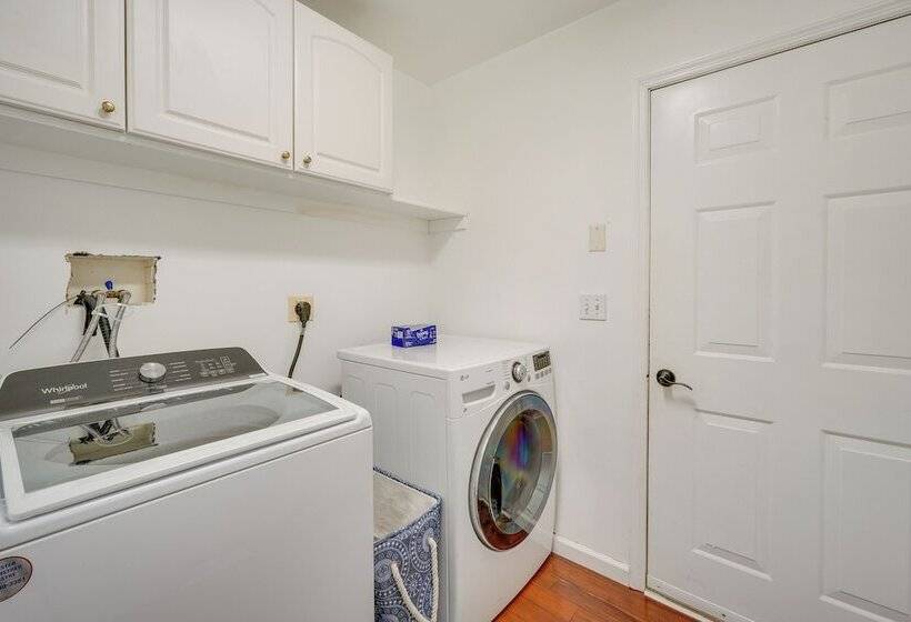 Porch & Fire Pit: Shawnee On Delaware Home!