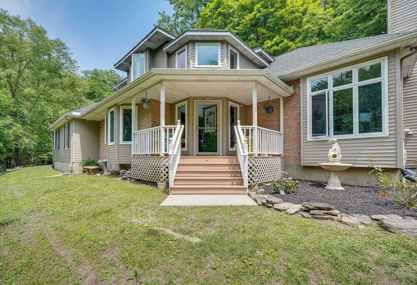 Porch & Fire Pit: Shawnee On Delaware Home!