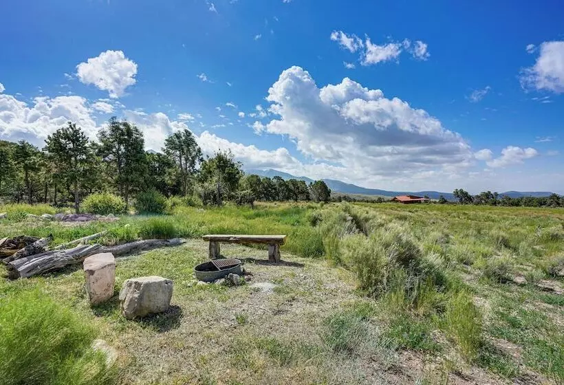 Sunset Cabin Near Moab W/ Stunning Views!