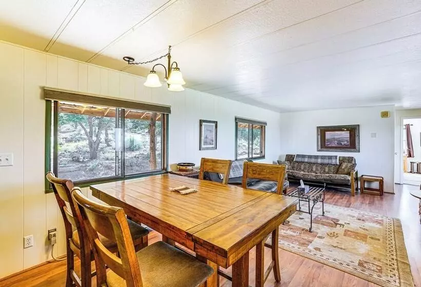 Sunset Cabin Near Moab W/ Stunning Views!