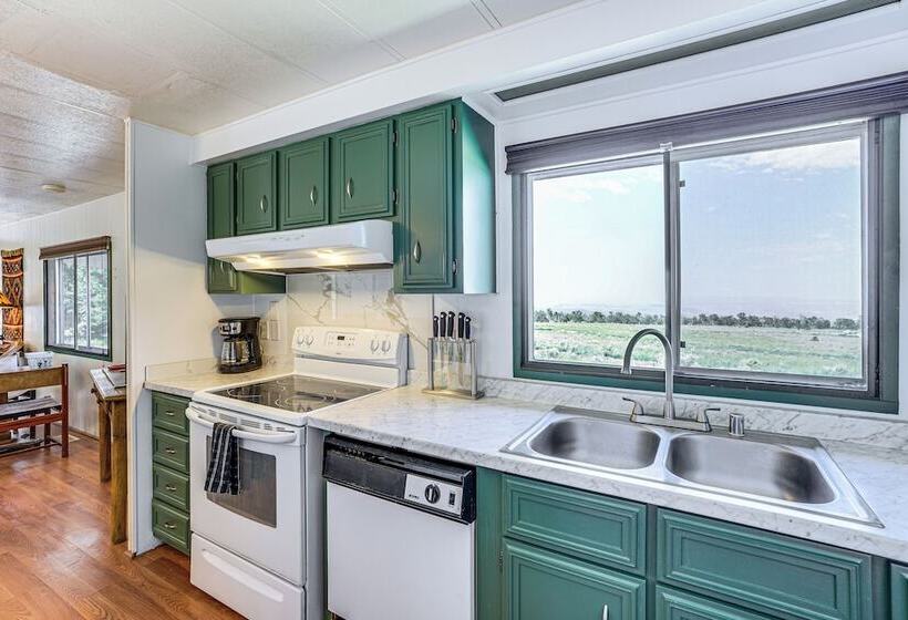 Sunset Cabin Near Moab W/ Stunning Views!