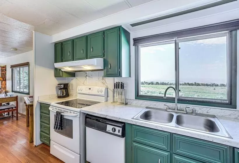 Sunset Cabin Near Moab W/ Stunning Views!