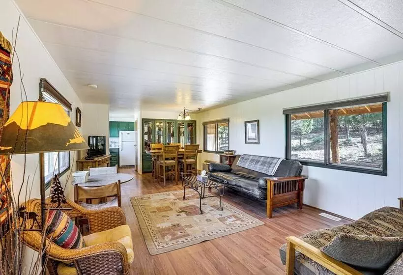 Sunset Cabin Near Moab W/ Stunning Views!