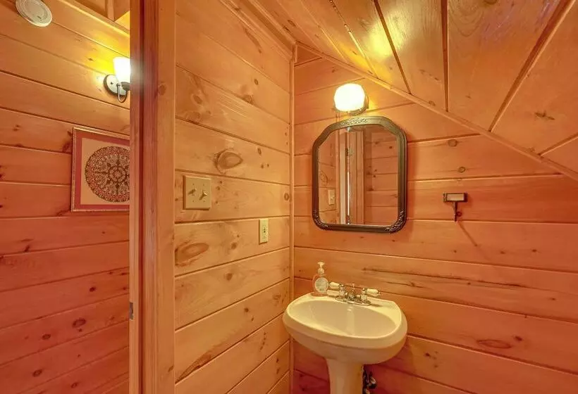 Scenic Getaway: Smoky Mountain Cabin, 4 Mi To Park