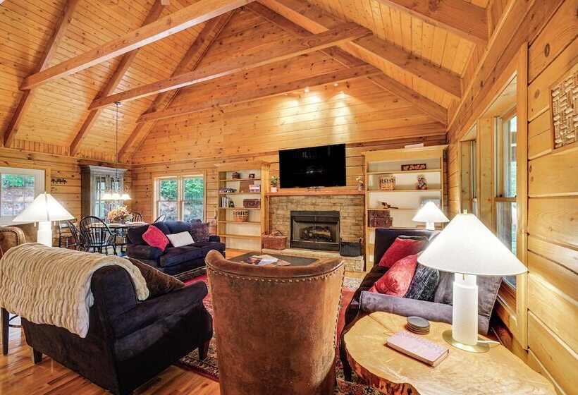 Scenic Getaway: Smoky Mountain Cabin, 4 Mi To Park