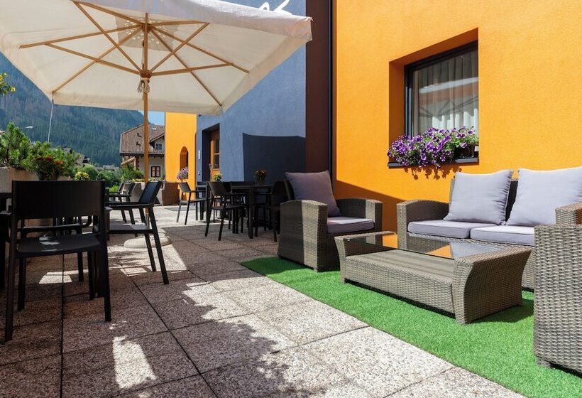 تختخواب و صبحانه Kyrr Smart Mountain Retreat