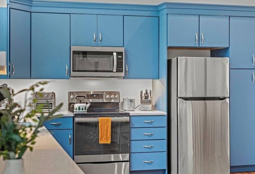 Happy Trails Chalet By Avantstay Sauna + Deck, Private Community Beach Access