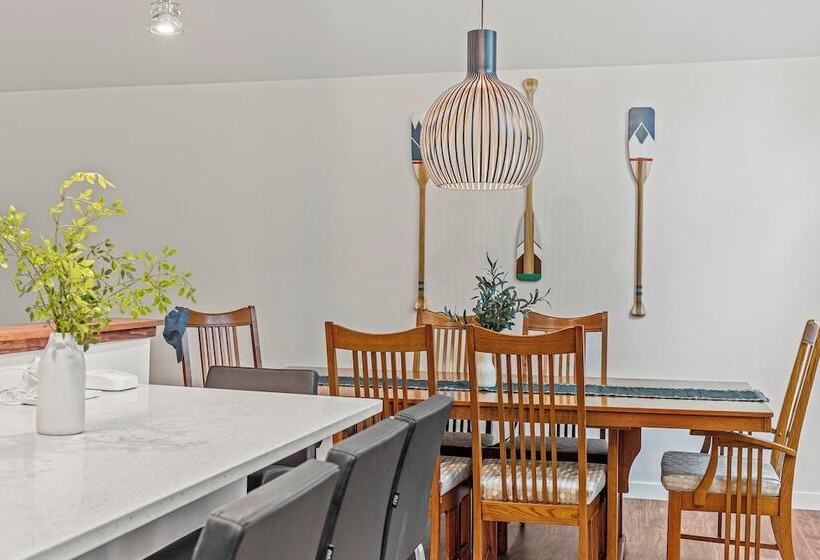 Happy Trails Chalet By Avantstay Sauna + Deck, Private Community Beach Access