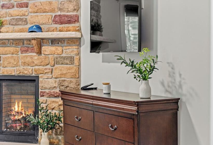 Happy Trails Chalet By Avantstay Sauna + Deck, Private Community Beach Access