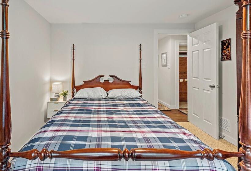 Happy Trails Chalet By Avantstay Sauna + Deck, Private Community Beach Access