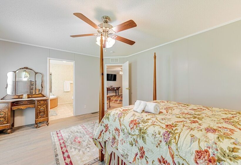 Large Yard + Fire Pit: Hot Springs Home