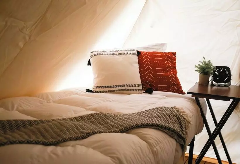ホテル Glacier Glamping