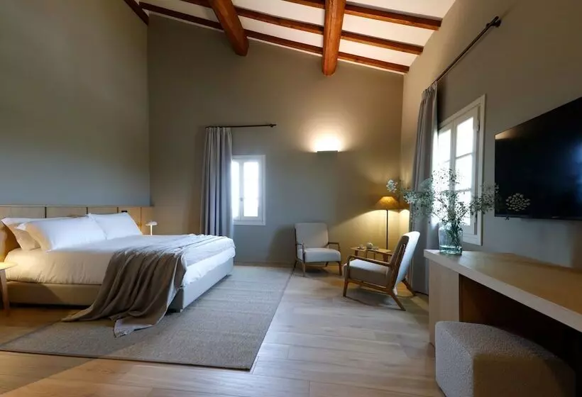 Maaseutuhotelli Colle Alberti Country House