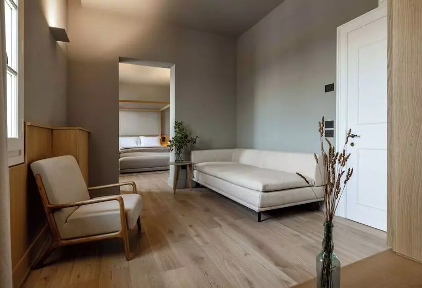 Maaseutuhotelli Colle Alberti Country House