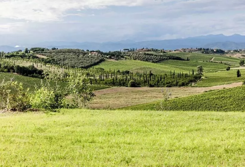 Maaseutuhotelli Colle Alberti Country House