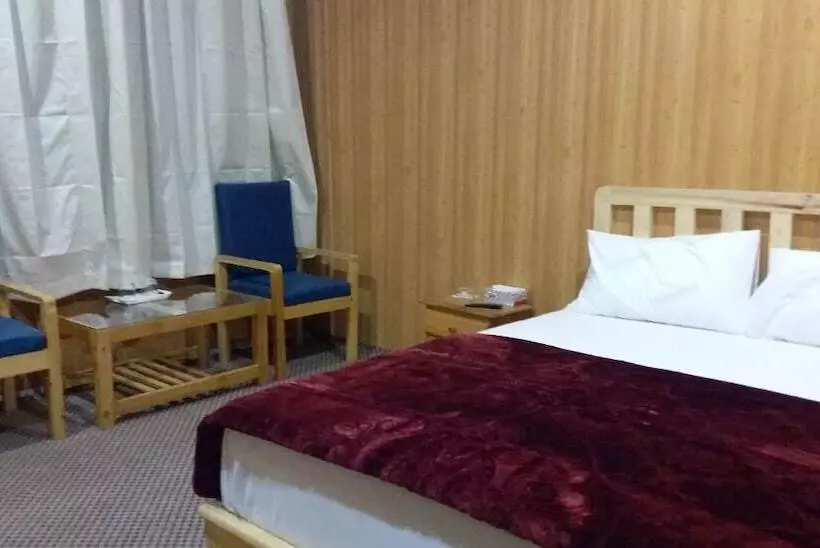 هتل Sarfaranga & Restaurant Skardu