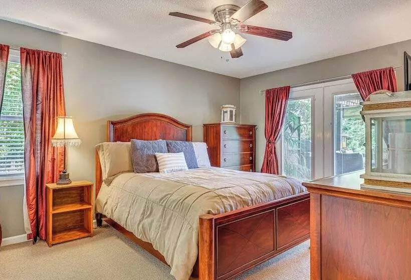 Lakefront Blairsville House W/ Game Room & Hot Tub