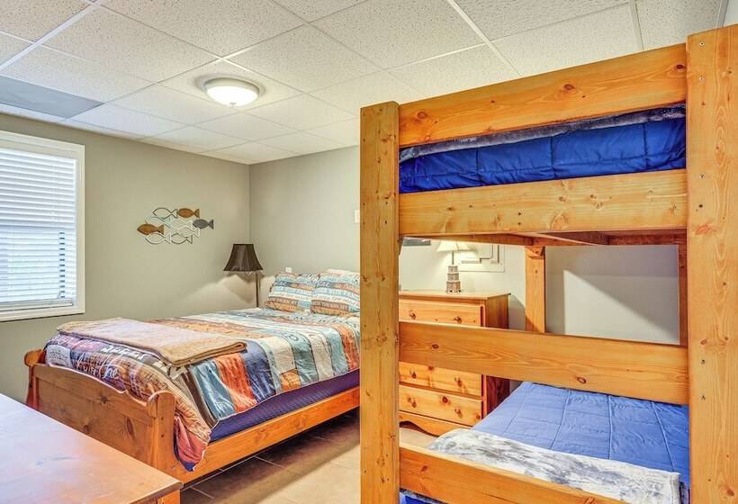 Lakefront Blairsville House W/ Game Room & Hot Tub