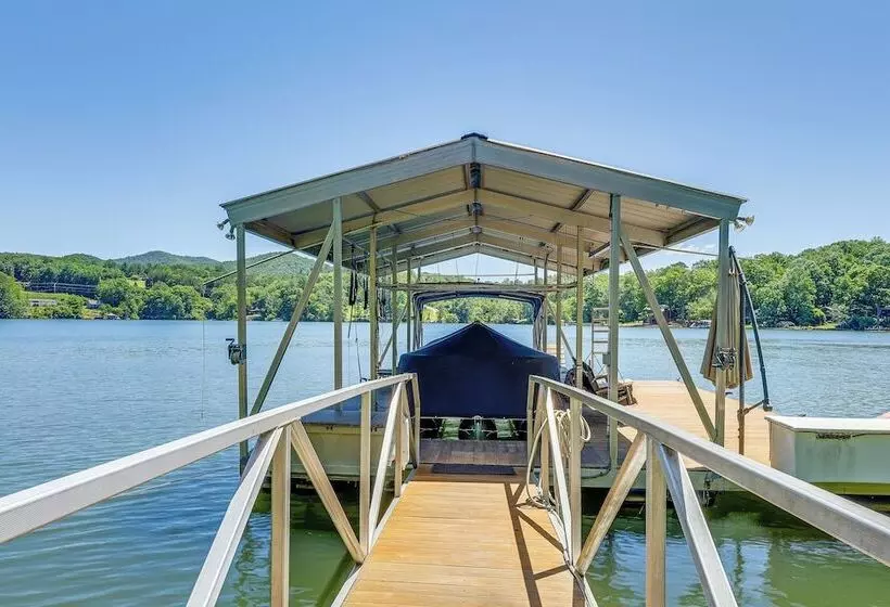 Lakefront Blairsville House W/ Game Room & Hot Tub