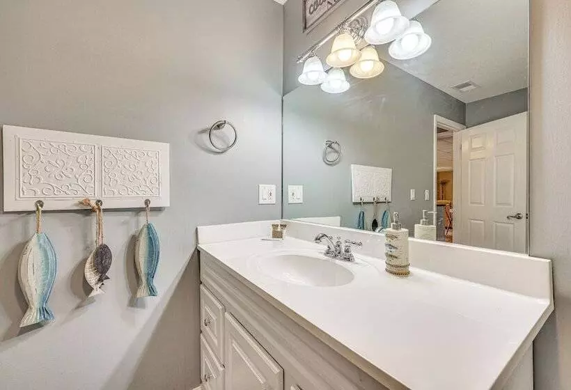 Lakefront Blairsville House W/ Game Room & Hot Tub