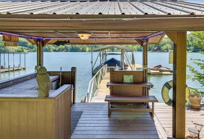 Lakefront Blairsville House W/ Game Room & Hot Tub