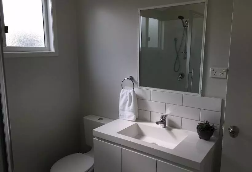 Longreach Private Apartments