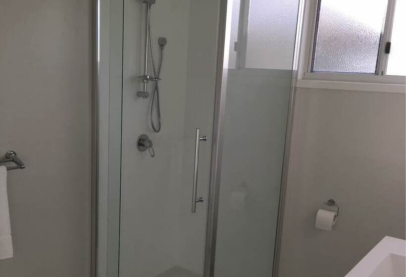 Longreach Private Apartments