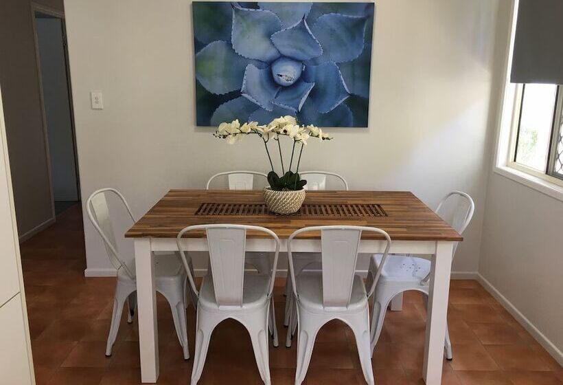 Longreach Private Apartments