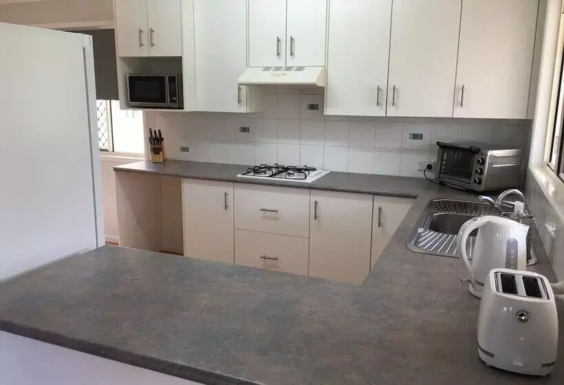 Longreach Private Apartments