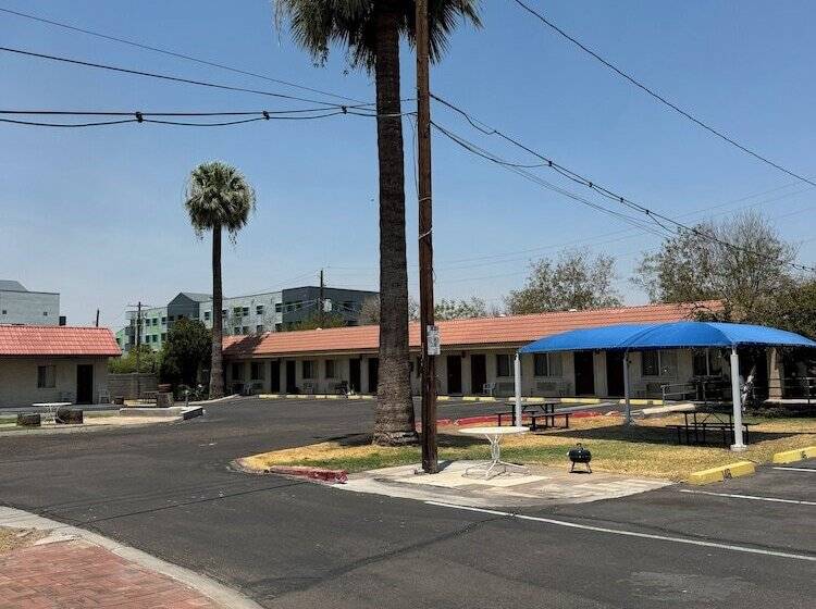 مُتل Del Rio Lodge