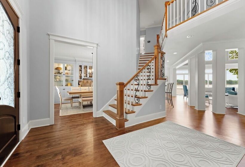 Paradise Pointe By Avantstay Lakefront + Views + Playset