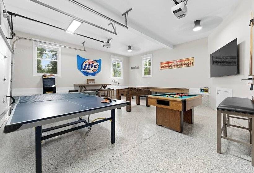 Paradise Pointe By Avantstay Lakefront + Views + Playset